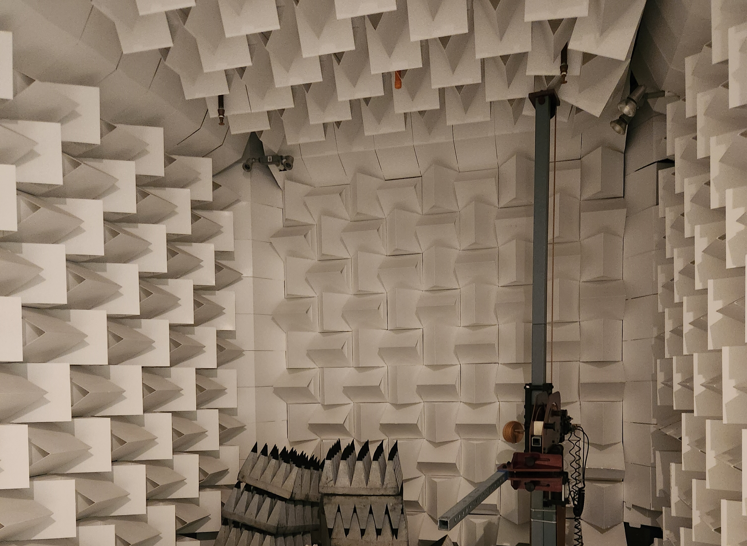 Used Pre-Compliance Semi-Anechoic Chamber - Image 10